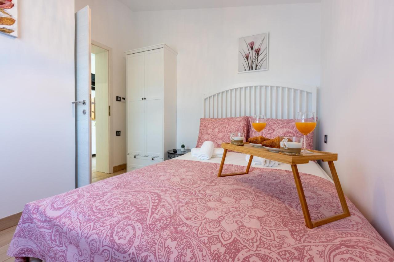 Summer Breeze Apartment Crikvenica Bagian luar foto