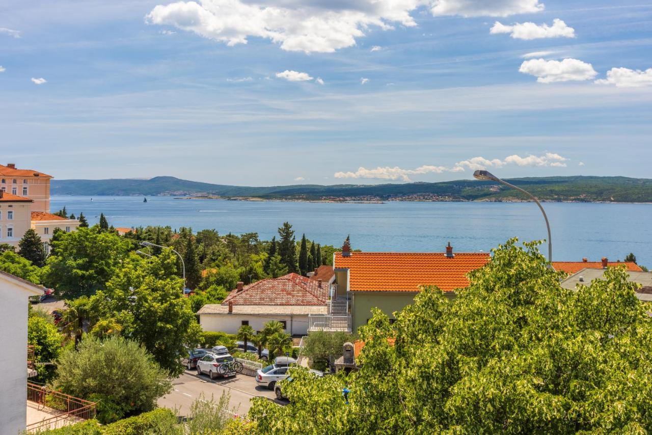 Summer Breeze Apartment Crikvenica Bagian luar foto