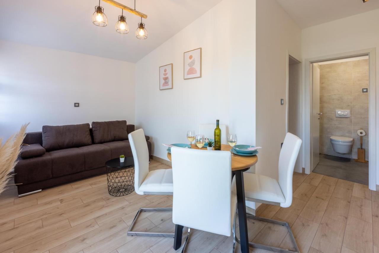 Summer Breeze Apartment Crikvenica Bagian luar foto